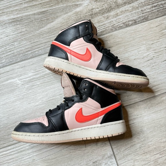 AIR JORDAN 1 Mid GS Crimson & Pink Size 3.5 - Picture 7 of 14